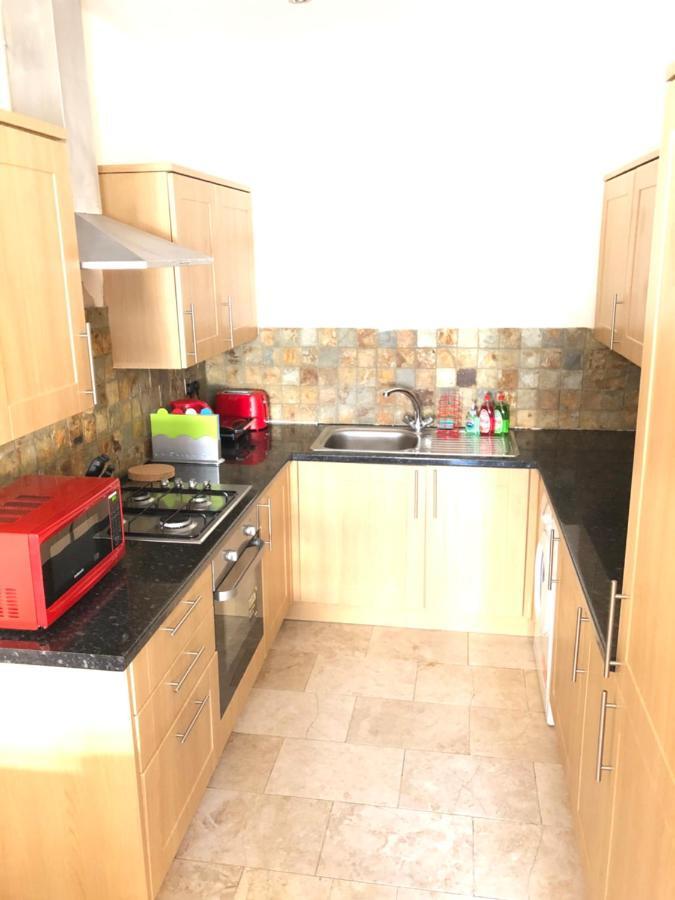 Greater London Holiday Let @ Hanwell Apartment Exterior photo